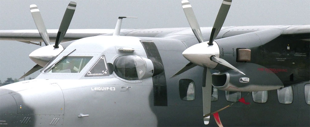 16-а авиационна база „Враждебна“ отбеляза годишнина на самолети L-410 с Ден на отворени врати
