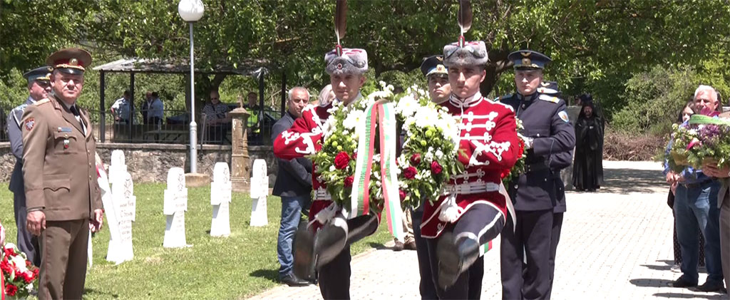 Почит към загиналите наши военни и на Българското гробище в Ново село