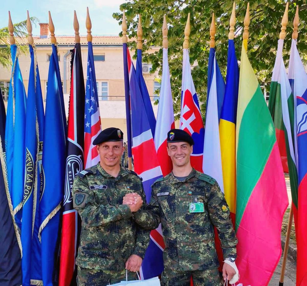 - armymedia.bg
