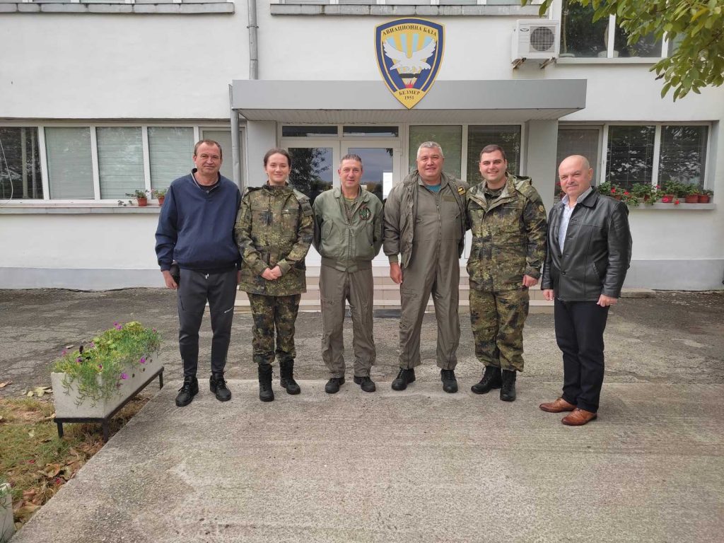 - armymedia.bg