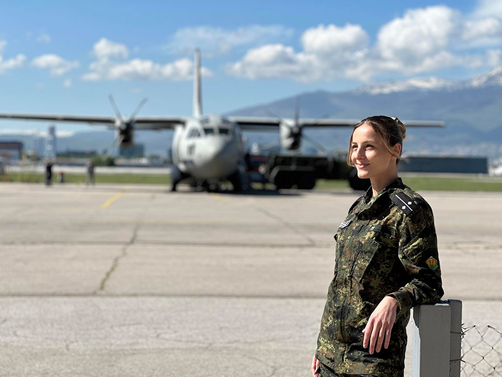 Късметът да си от медицинска школа с дълбок корен - armymedia.bg Късметът да си от медицинска школа с дълбок корен
