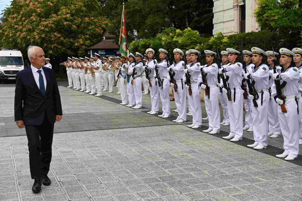 - armymedia.bg