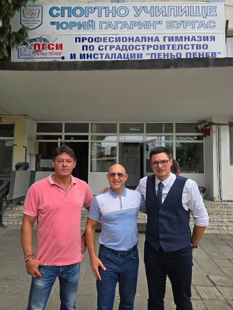 - armymedia.bg
