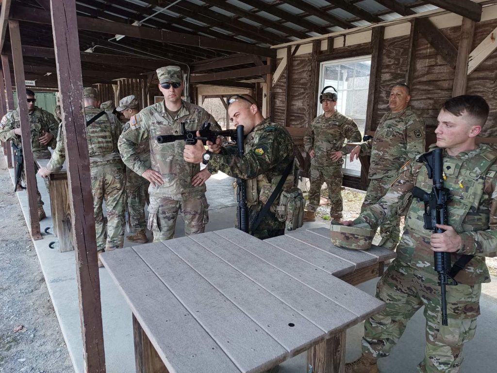- armymedia.bg