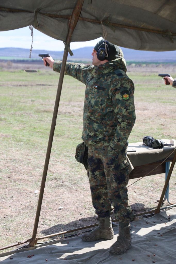 - armymedia.bg