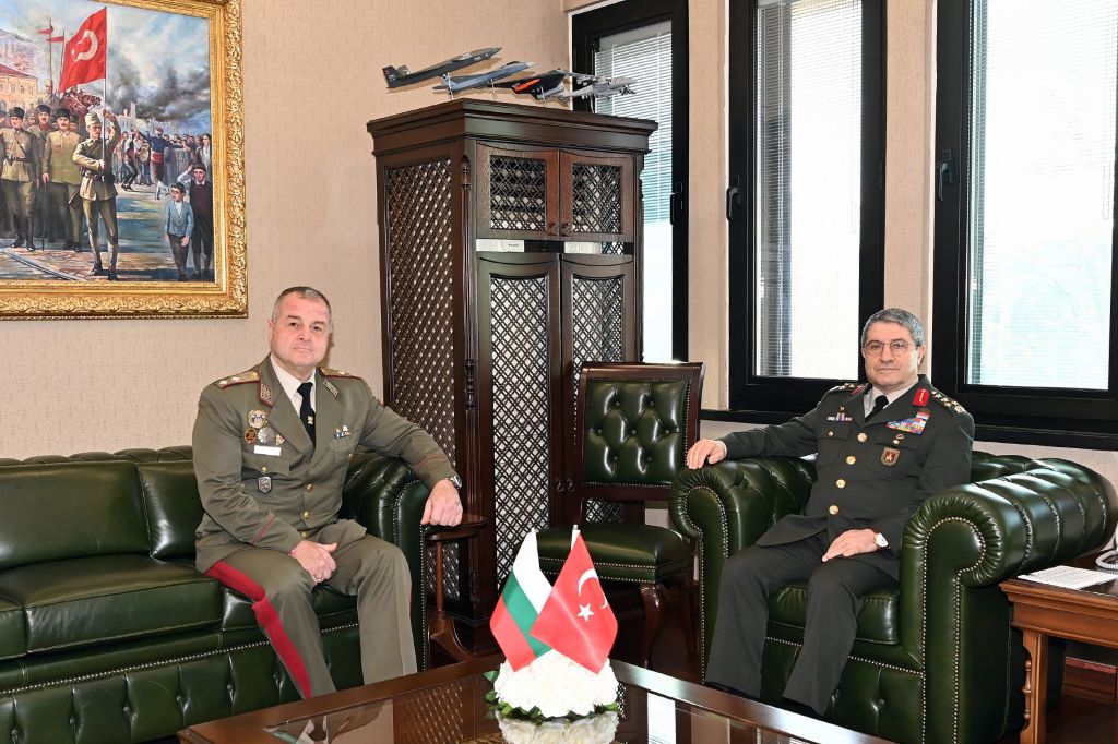 - armymedia.bg