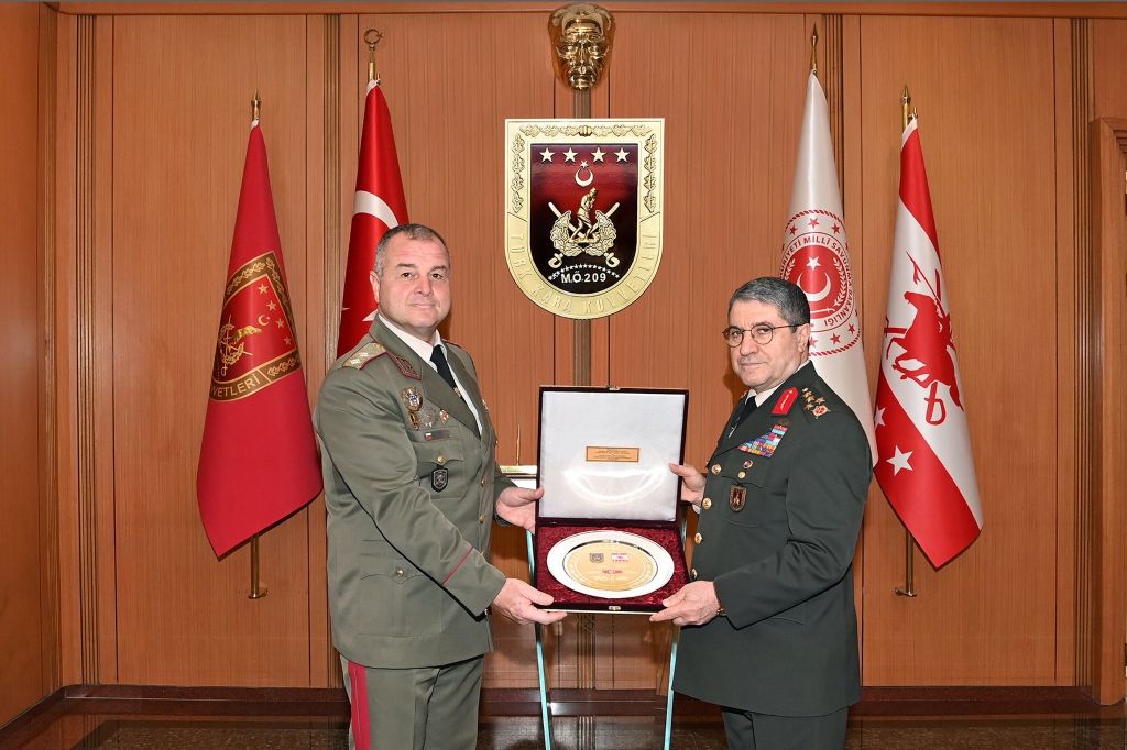 - armymedia.bg