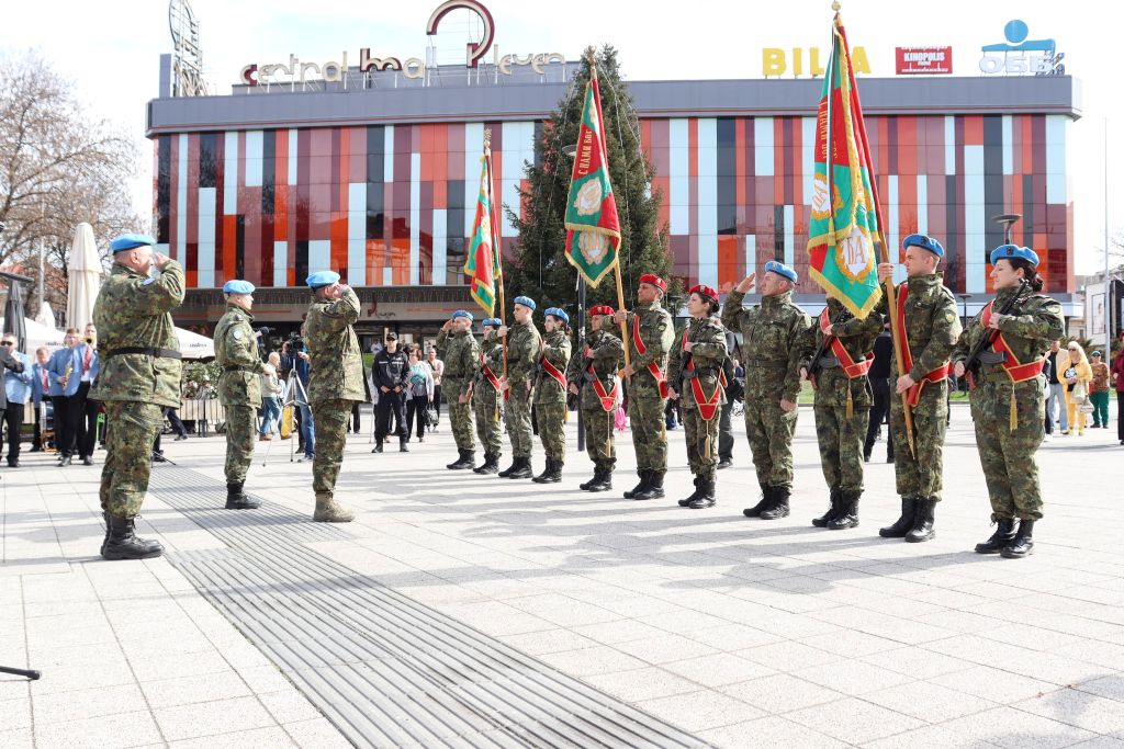 - armymedia.bg