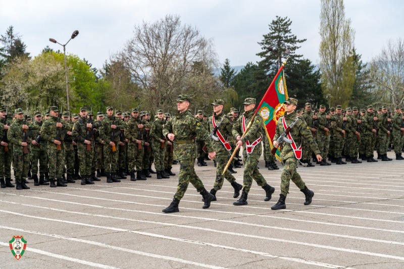 - armymedia.bg
