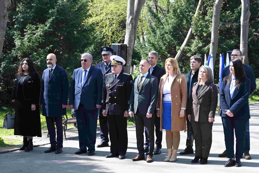 - armymedia.bg
