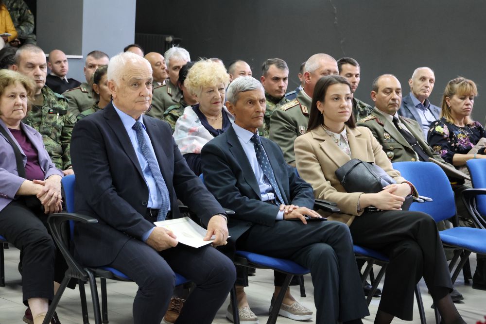 600 български генерали в исторически многотомник - armymedia.bg 600 български генерали в исторически многотомник