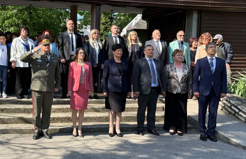 - armymedia.bg