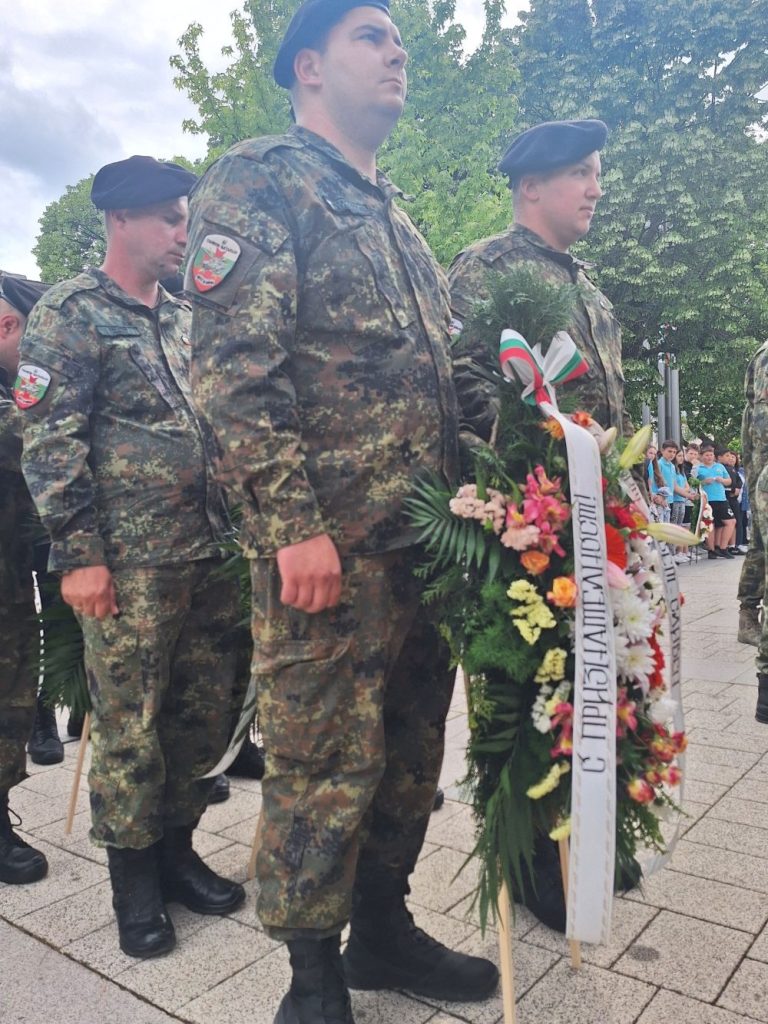 - armymedia.bg