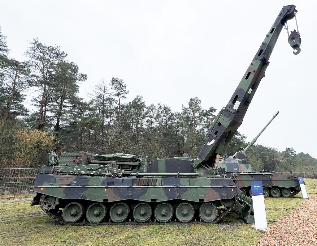 БРЕМ ARV 3 Büffel може да ремонтира и евакуира бронирана техника - armymedia.bg БРЕМ ARV 3 Büffel може да ремонтира и евакуира бронирана техника