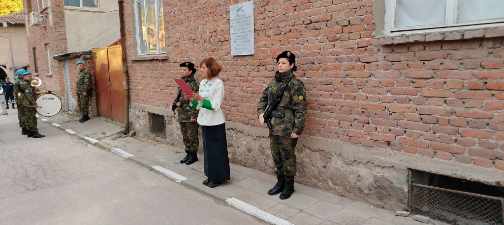 - armymedia.bg