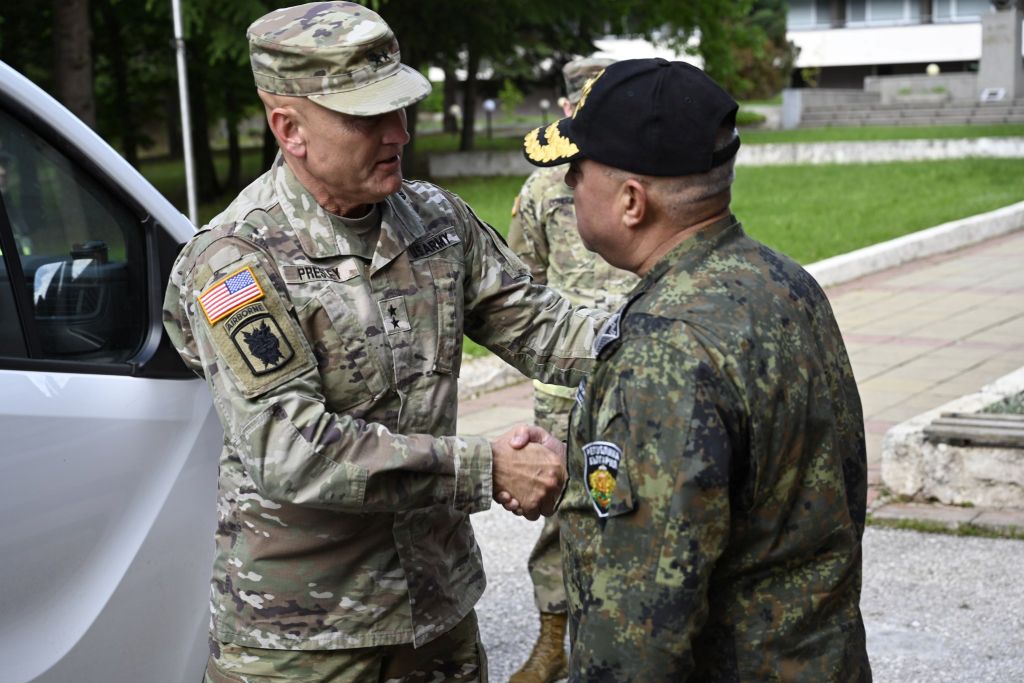 - armymedia.bg