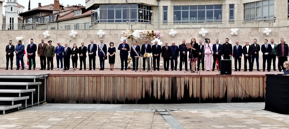 - armymedia.bg
