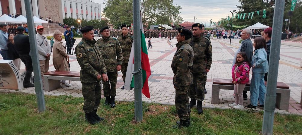 - armymedia.bg