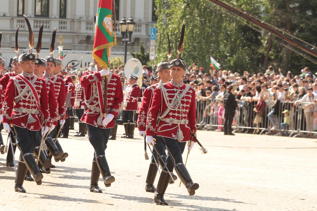 - armymedia.bg