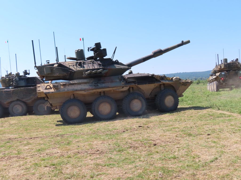 Усиленият механизиран батальон тръгва в мощно контранастъпление - armymedia.bg Усиленият механизиран батальон тръгва в мощно контранастъпление