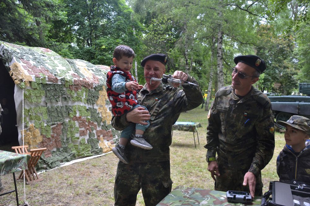 - armymedia.bg
