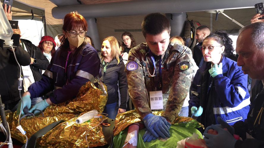 Военномедицински екипи, бойни парамедици и румънски медици в съвместна демонстрация в Пловдив