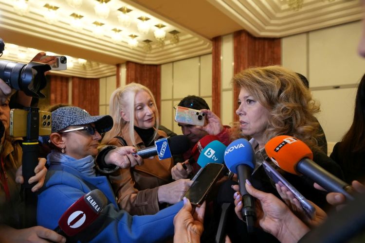 Илияна Йотова: България и Румъния ще поискаме извънредна точка за Черно море