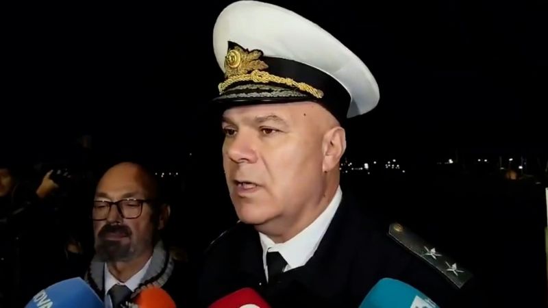 ВМС спаси 18 души от екипажа на атакуван кораб в Черно море