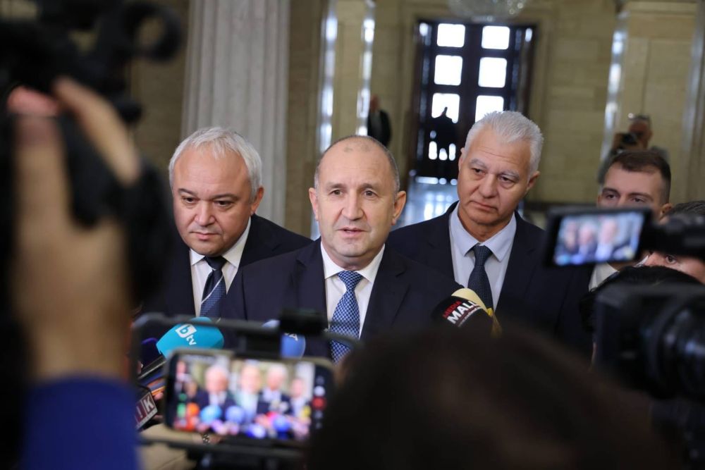 Премиерът Румен Радев: Поздравявам МВР и службите за бързото разкриване на извършителите на палежа на антените на „Старлинк“