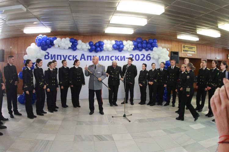 Отличието „Златен Хипократ” огря випуск „Априлски-2026”