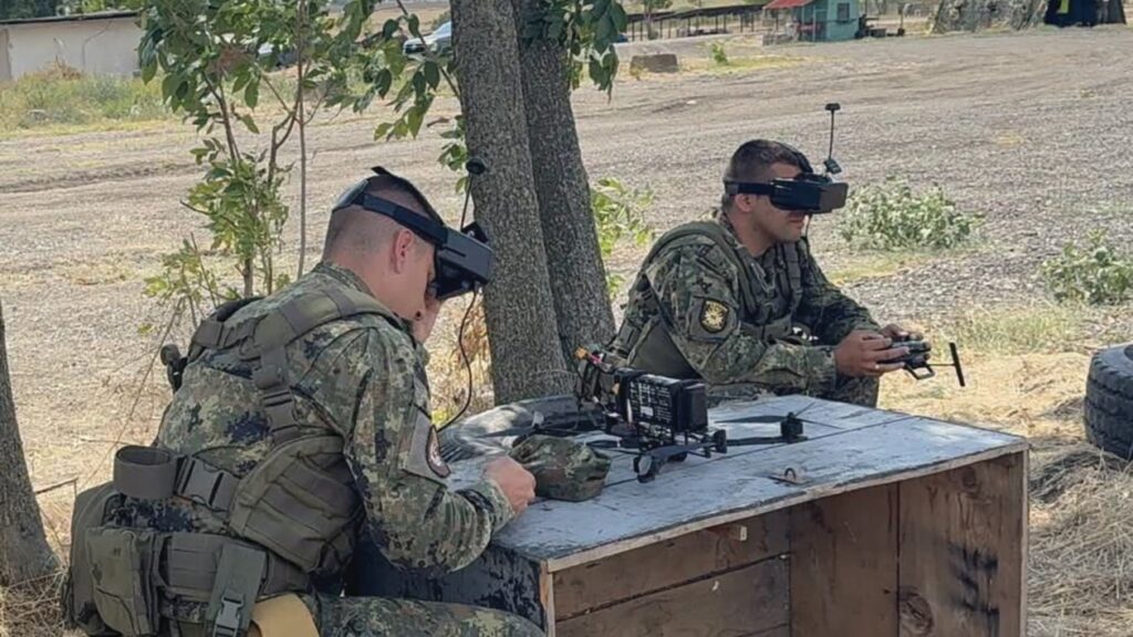 Операторът на дрон, който стреля безпогрешно
