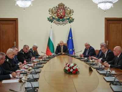 Премиерът Румен Радев свика извънредно заседание на Съвета по сигурността заради нова атака срещу търговски кораб на 18 мили източно от Бяла