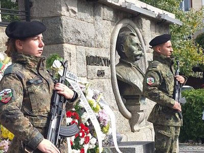 Военнослужещи от Сухопътните войски участваха в честването на Димитровден - празника на град Сливен