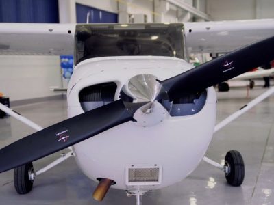 Cessna 172 Skyhawk – новият самолет за обучение на пилоти във ВВВУ