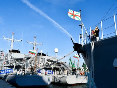 Формирования от Военноморските сили тържествено отбелязаха празниците си
