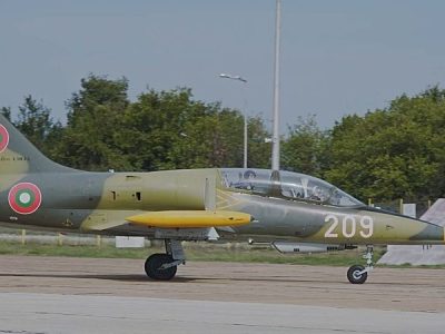 40 години L-39 в България: първата крачка към небето