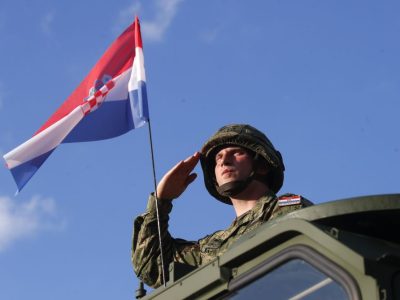 ХИНА: Четвърта група новобранци започна начална военна подготовка в Хърватия