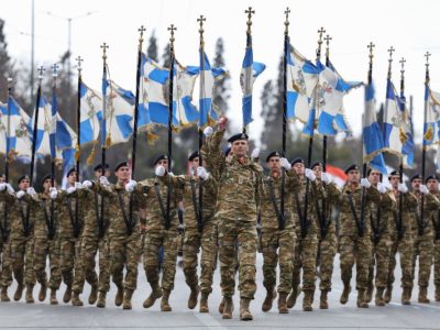Гърция представи нови системи за противовъздушна отбрана на военния парад в Солун