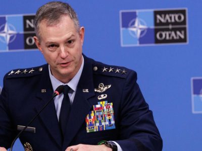 Ройтерс: Върховният главнокомандващ на НАТО в Европа предупреди Русия, че ако нападне страна от алианса ще последва унищожителен удар