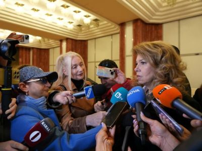 Илияна Йотова: България и Румъния ще поискаме извънредна точка за Черно море