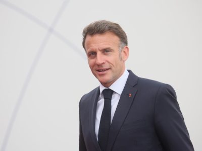 Макрон съобщи за задържане край Реюнион на кораб, за който се подозира, че е част от руския сенчест флот