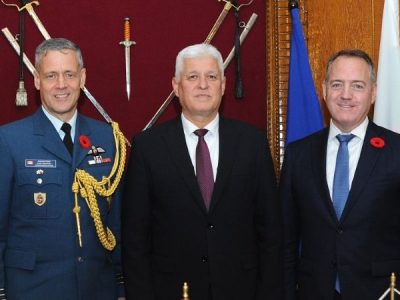 Министърът на отбраната и посланикът на Канада обсъдиха ускоряване на доставките на бойните машини „Страйкър“ и създаване на учебен център за пилоти у нас