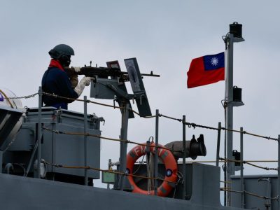 Тайван заяви, че е отблъснал 16 китайски кораба, участвали в операция за "морски тормоз"