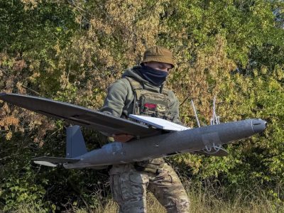 САЩ заплашили да спрат оръжейните доставки за Украйна заради атаките срещу руски рафинерии, пише в. "Файненшъл таймс"