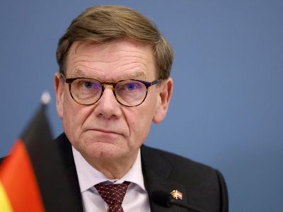 Лондон и Берлин призовават за засилване на санкциите срещу Русия